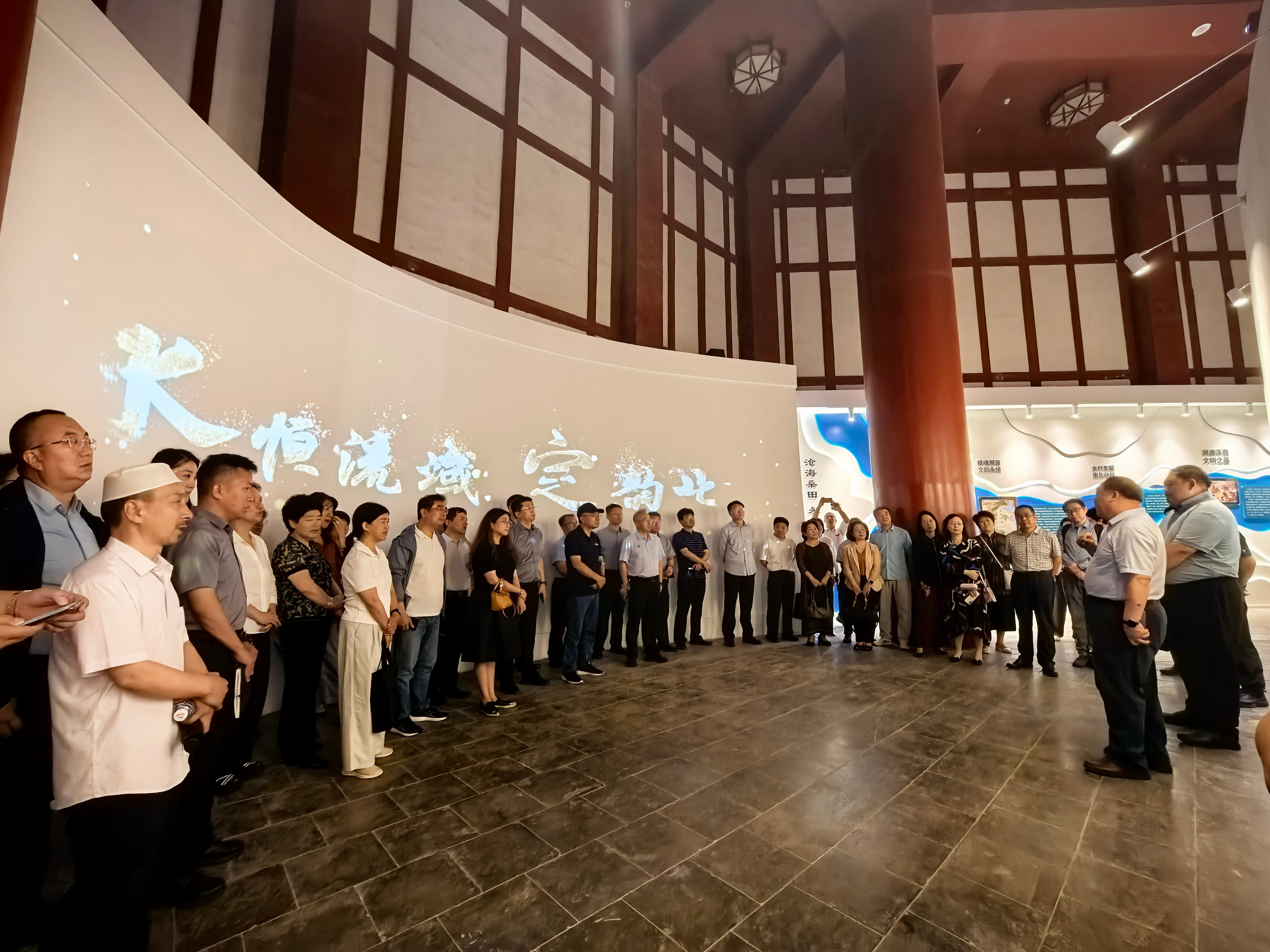 区人大、区政协围绕北京园博园、长辛店老镇城市更新项目开展常委视察活动